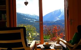 Ferienwohnung mit Sicht auf die Berge (Nähe Flims/Laax)
